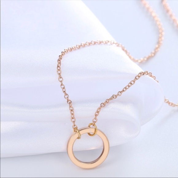 Golden Threads Jewelry - Simple Circle Gold Pendant Necklace